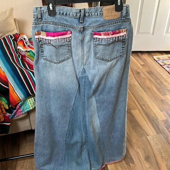 Restyled maxi denim skirt. - Picture 3 of 5